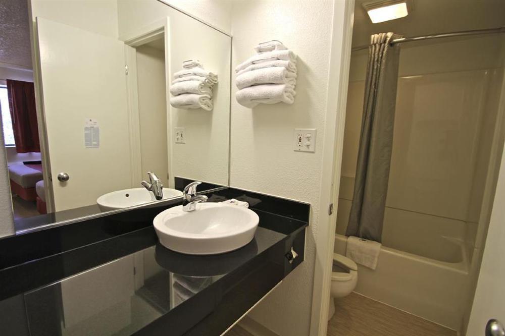Motel 6 Chicago Southwest - Орора Номер фото